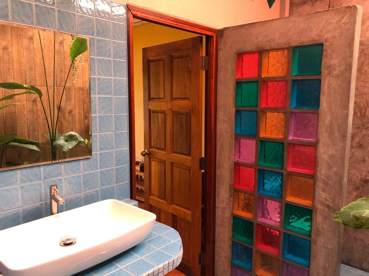 One World Bungalows Ko Lanta Exterior foto